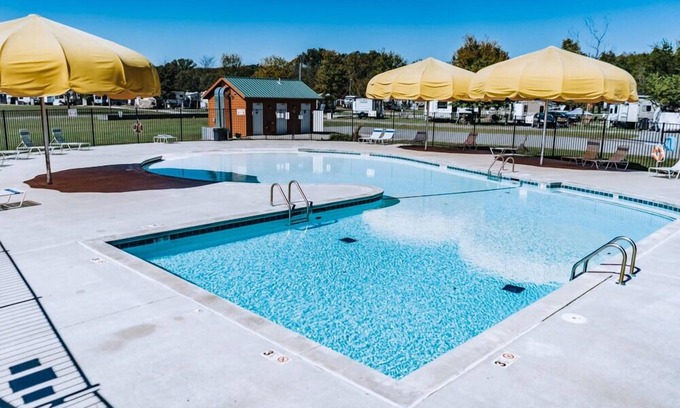 Weatherford Cabin | Relaxing Oasis with Sunset Views, Outdoor Pool & Full Kitchen