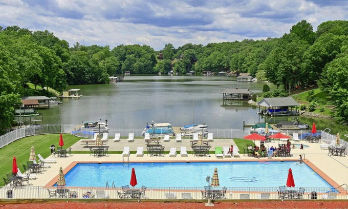 North Shore Condo | Exceptional Sunset Views: Waterfront Penthouse with Boat Slip