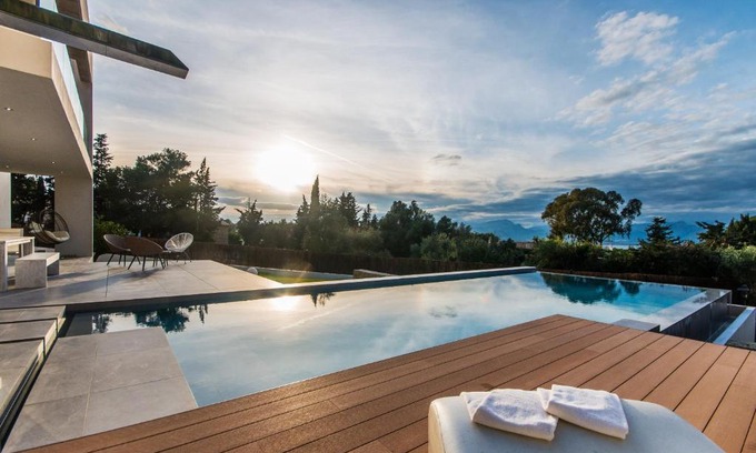 Cielo de Bonaire Villa | Relax at Sunset Villa O2 with Pool & Child-Friendly Fun