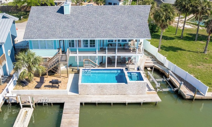 Key Allegro House | Private Pool & Hot Tub with Ocean Views at Little Bay