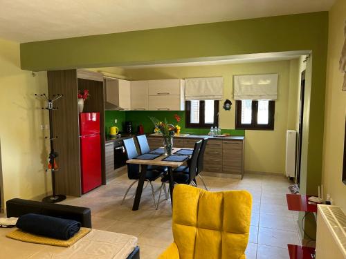 Ioannina Apartment | Sunshine Apartment: Guest Rated 9.8, Pet & Child Friendly