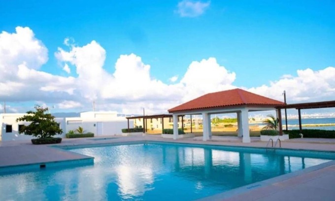 Portmore Condo | Beachfront Studio with Pool & Easy Beach Access