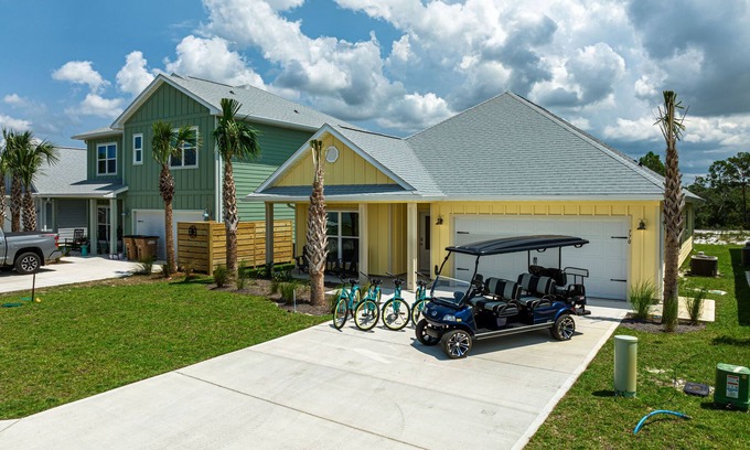 Port St. Joe House | Oceanfront Escape: Sunshine by the Sea with Pool & Views