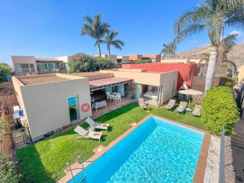 Salobre Villa | Oceanfront Sunshine by VillaGranCanaria - 4-Star Retreat