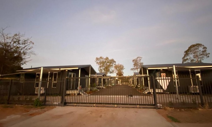 Bourke Apartment | Discover Sunshine Gardens Bourke Resort with Pool & Pets Welcome