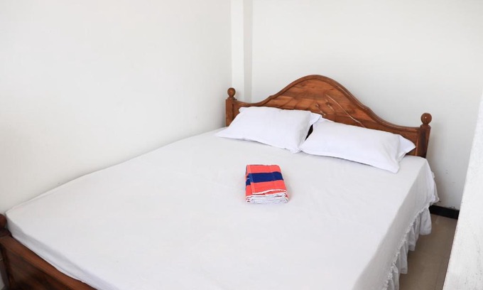 Polhena House | Family-Friendly Sunshine Guest with Kitchen Amenities