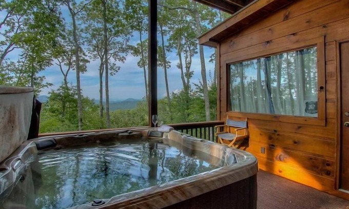 Morganton Cabin | Sunshine Mountain: Pet-Friendly Retreat with Outdoor Fun