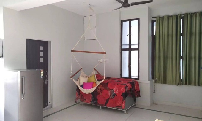 Lalkothi Apartment | Central Sunshine Nest: Spa and Breakfast for Memorable Stays