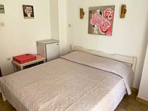 Pythagorion House | Top-Rated Sunshine Pension: Ideal for Families and Kids