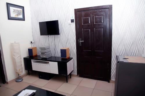 Yaba Apartment | Sunshine Place C1