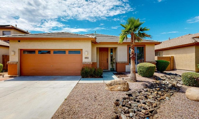 Coldwater Springs House | Family-Friendly Sunshine Retreat with Pool Access