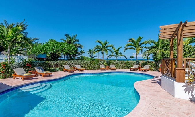 Runaway Bay Villa | Beachfront Retreat: Sunspot Villa in Runaway Bay, Jamaica