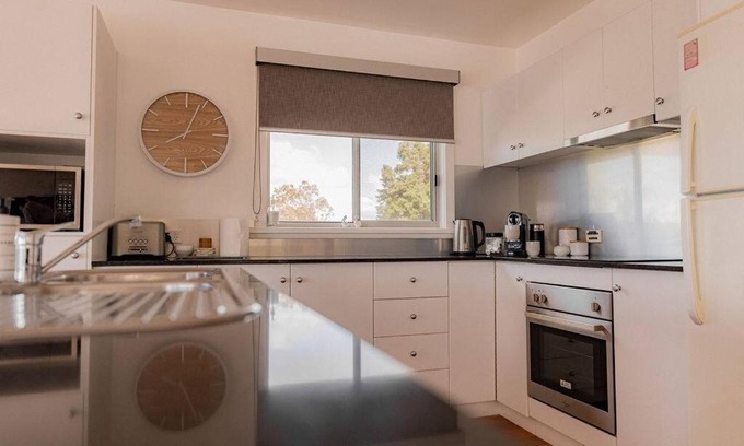 Bicheno House | Suntrap Cove - you and the ocean