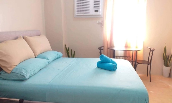 North Reclamation Area Condo | Cozy Studio at Sunvida Tower near SM City Cebu