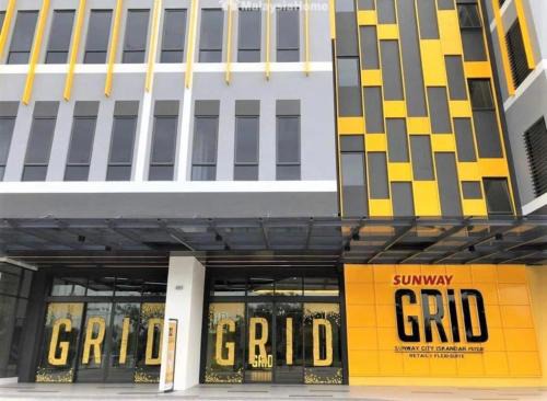 Nusajaya Apartment | Budget-Friendly Stay at Sunway Grid with Pool Access