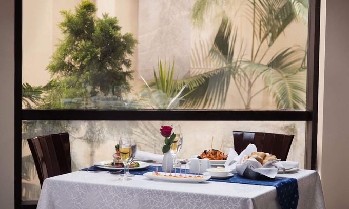 Bharathidasan Nagar Hotel | Inviting Sunway Manor: Pool, Spa & Family-Friendly Stays