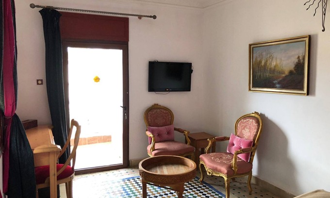 Malabata House | Spacious Room for 5 with Pool in Vibrant Tangier