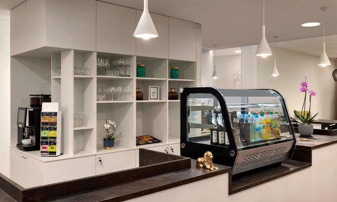 Augsburg-Goggingen Hotel | Budget-Friendly Stay at Super 8 by Wyndham Augsburg