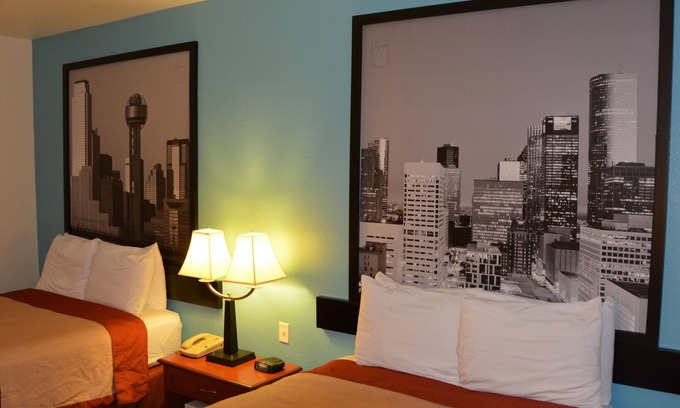 McKinney Hotel | Budget-Friendly Super 8 by Wyndham Austin with Great Amenities