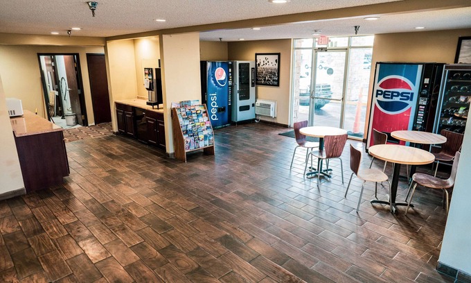 Belen Hotel | Convenient Stay at Super 8 by Wyndham Belen NM