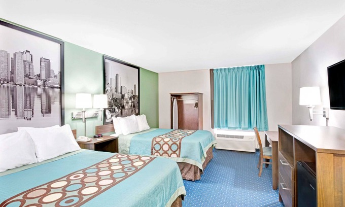 Brockton Hotel | Comfortable Stay at Super 8 by Wyndham Brockton