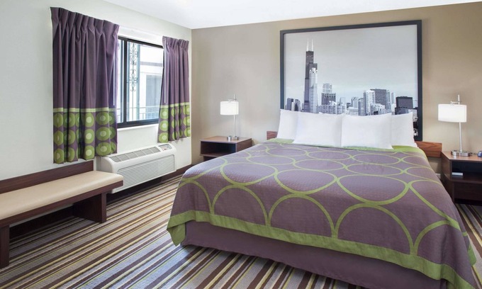 River Grove Hotel | Convenient Super 8 by Wyndham Chicago with Family Amenities