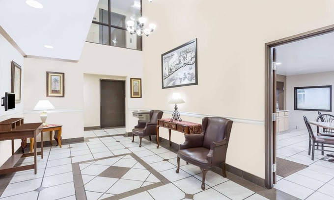 El Dorado Hotel | Comfortable Stay at Super 8 by Wyndham El Dorado