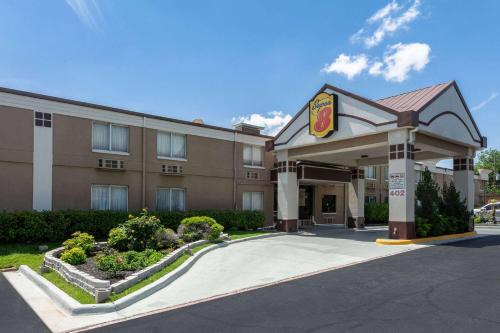 Grand Prairie Hotel | Super 8 by Wyndham Grand Prairie North