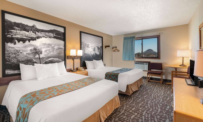 Hill City Hotel | Enjoy Family-Friendly Comfort at Super 8 Hill City