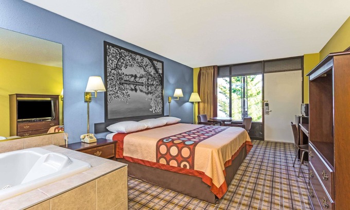 Jessup Hotel | Comfortable Super 8 by Wyndham Near Baltimore's Best
