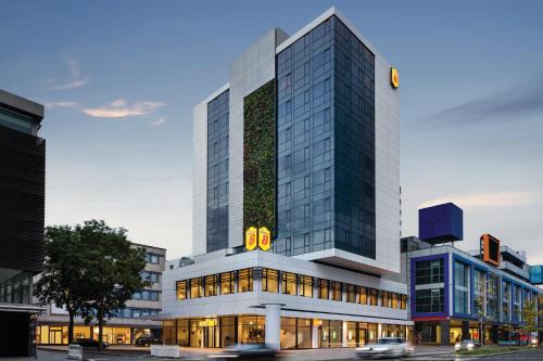 Altstadt Hotel | Budget-Friendly Stay at Super 8 by Wyndham Koblenz