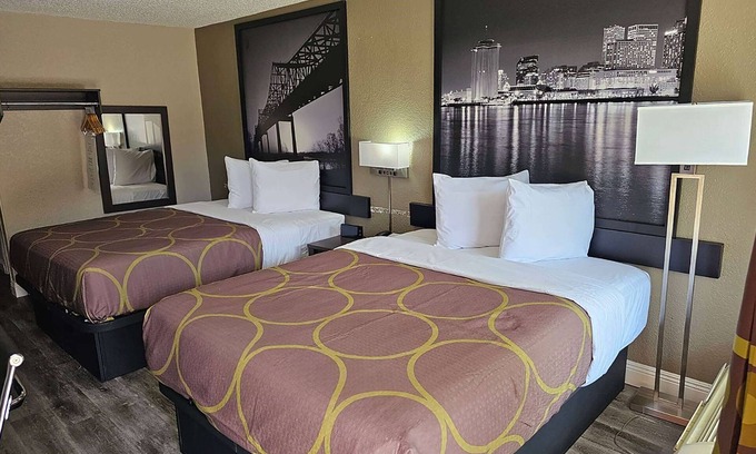 Metairie Hotel | Comfortable Stay at Super 8 by Wyndham Metairie