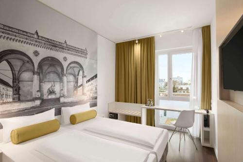 Schwabing-Freimann Hotel | Convenient Stay at Super 8 by Wyndham Munich City North