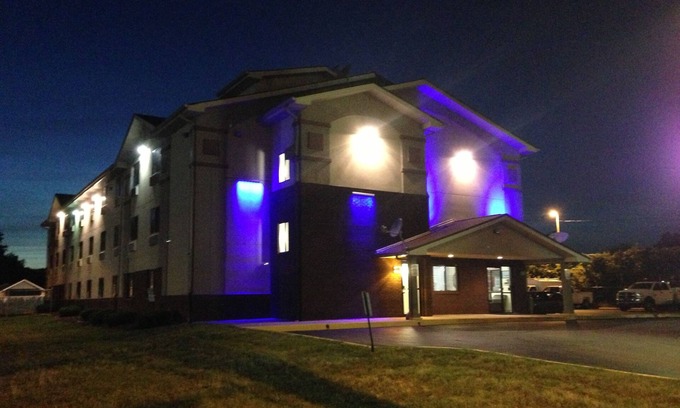 New Castle Hotel | Accessible Stay at Super 8 by Wyndham New Castle