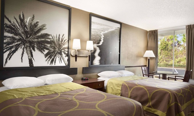 National Gardens Hotel | Budget-Friendly Stay at Super 8 by Wyndham Ormond Beach