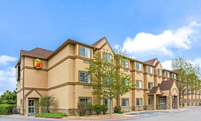 Parker Hotel | Convenient Stay at Super 8 by Wyndham Parker/SE Denver
