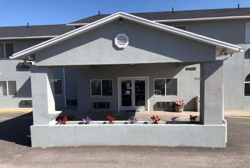 Price Hotel | Budget-Friendly Stay at Super 8 by Wyndham Price