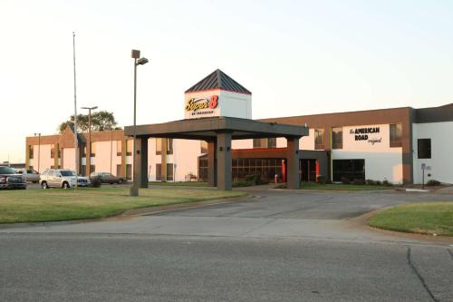 Wichita Hotel | Discover Super 8 by Wyndham Wichita South for Family Fun
