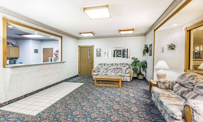 Willcox Hotel | Budget-Friendly Stay at Super 8 by Wyndham Willcox