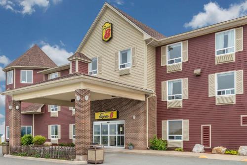 Windsor Hotel | Cozy Stay at Super 8 by Wyndham Windsor NS with Pool & Hot Tub