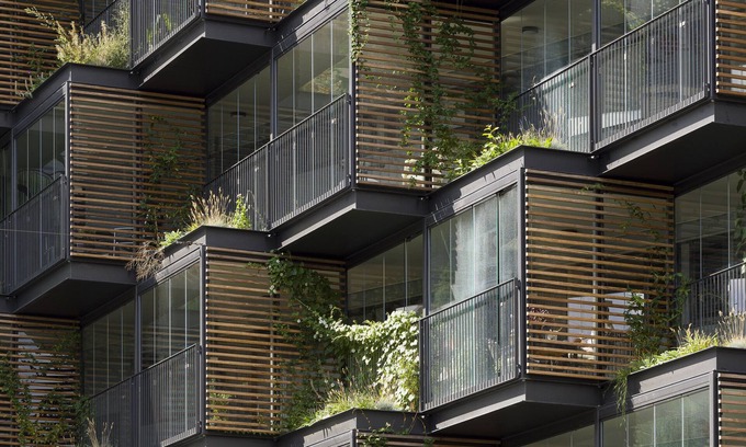 Frederiksberg C Apartment | Ideal Family Retreat in Green Architecture, Pet-Friendly Stay