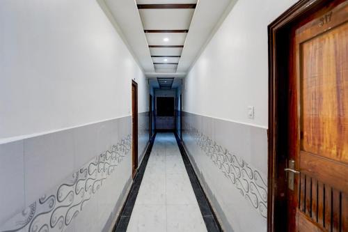 Kanpur Hotel | Super Collection O Kanpur Central Railway Junction Formerly Maharaja Palace