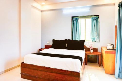 Wagholi Hotel | Discover the Comfort of Collection O Hotel Galaxy Executive