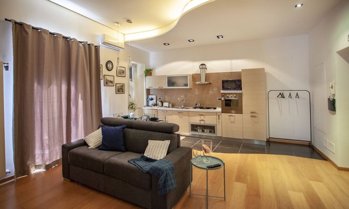 Pozzuoli House | Elegant Holiday Home with Spa and Family-Friendly Amenities