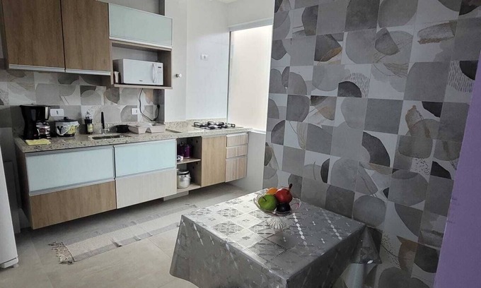 Embare Apartment | Cozy Retreat with Spa and Breakfast Near Attractions