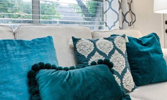 Katy House | Cozy Entire House Near Attractions with Spa & Breakfast