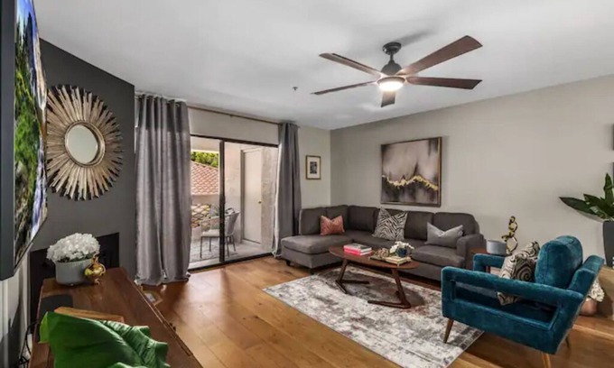 Camelback East Condo | Unmatched Guest Rated 10/10 - Biltmore Luxury Condo Retreat