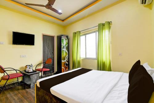 Mukundapur Hotel | Welcoming OYO Laxmi Guest House in Daspara