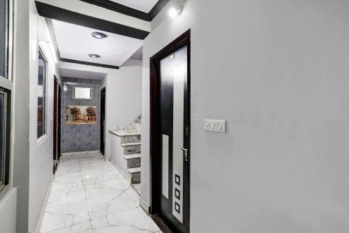 Kishangarh Hotel | Budget-Friendly Super OYO Hotel Raj Mahal - Family Friendly
