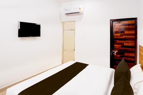 Sahibabad Hotel | Top-Rated Family-Friendly Stay at Super OYO THE SIDHARTHA